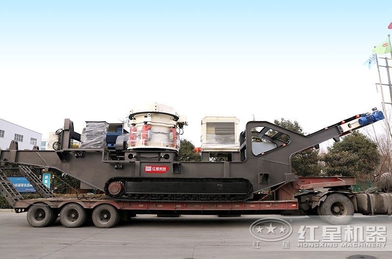 履帶式移動破碎機發貨