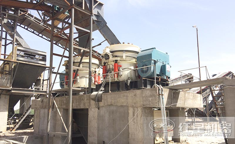 玄武巖破碎生產現場